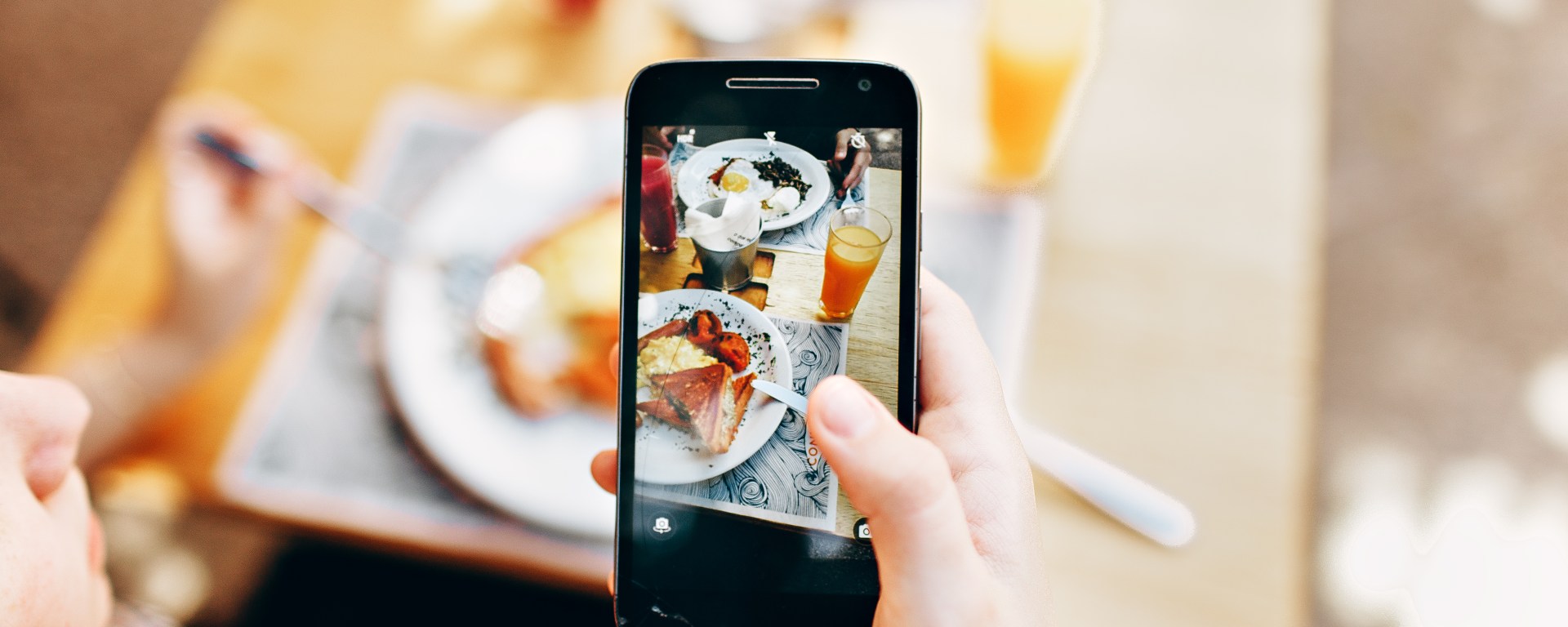 heyhellohigh-stoner-girl-kitchen-cannabis-brunch