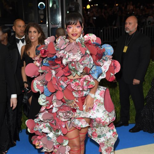 heyhellohigh-rhianna-met-gala